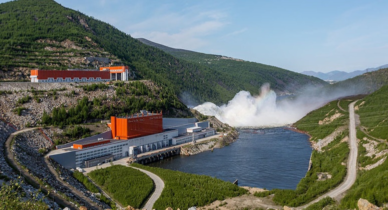 Колымская ГЭС закрыла водосбросную плотину
