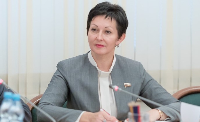 Оксана Бондарь: Окончательное решение по законопроекту о продлении пенсионного возраста Госдума примет осенью