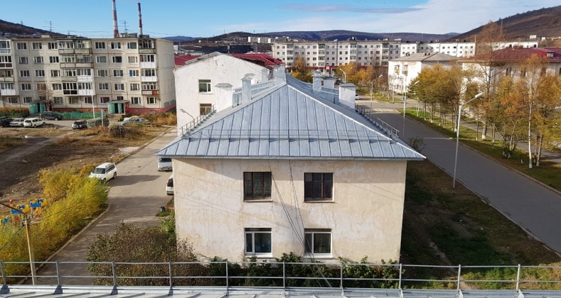 Комфорт и безопасность после капремонта - комиссия приняла крышу дома № 16 по ул. Шандора Шимича