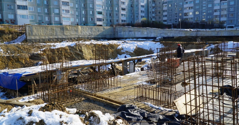 На Колыме одновременно идут работы по строительству двух бассейнов: в Магадане и поселке Ола.