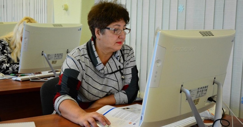 Колымчан «серебряного» возраста приглашают поделиться опытом овладения компьютерной грамотностью