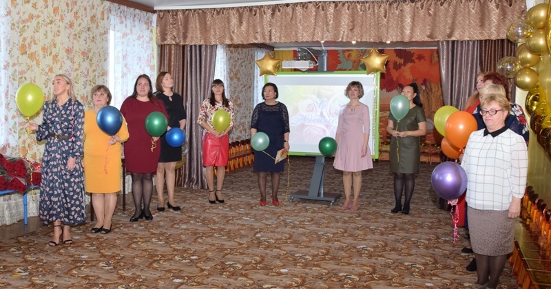 Подарки и поздравления от колымских парламентариев получил коллектив ольского детского сада «Золотой ключик»