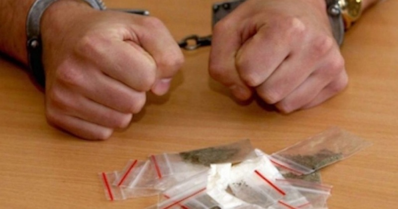 Около 42 граммов синтетического наркотика изъяли у жителя Магадана