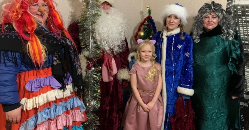 Молодежная общественная палата при заксобрании региона подарила новогоднее настроение колымским детям