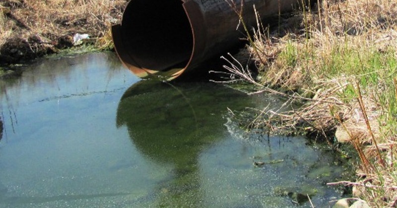 Природоохранным прокурором пресечен сброс неочищенных сточных вод в ручей Большой Эрдзоштах