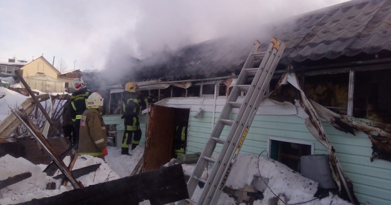 Пожарные Магадана ликвидировали загорание бани