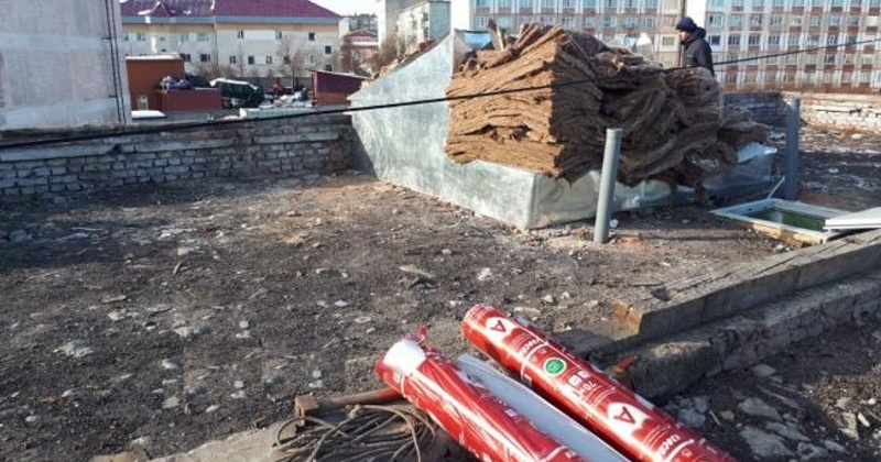 В течение месяца Фонд капремонта восстановит крышу дома 82 на улице Пролетарской в Магадане
