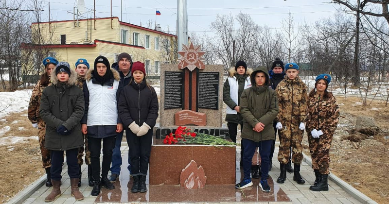 Десятки тысяч людей присоединились к акции "Единой России" и волонтерских объединений "Защитим память героев"