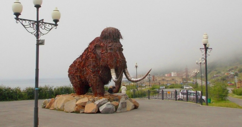 Монумент «Время» в Магадане вошел в энциклопедию самых необычных скульптур России