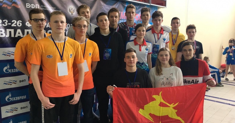 Три рекорда и 30 медалей - итог участия колымских спортсменов на окружных соревнованиях по плаванию во Владивостоке