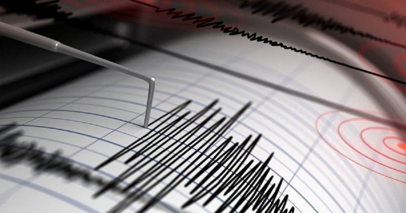 Сразу два землетрясения силой 4.9 балла произошли в 470 км от Магадана в Охотском море