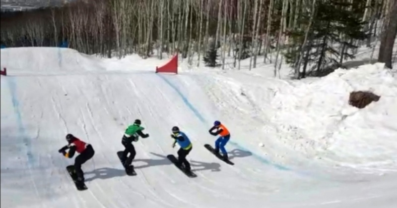 Магаданские спортсмены успешно выступают на чемпионате и первенстве Дальневосточного Федерального округа по сноуборду
