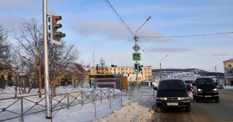 Сотрудники Госавтоинспекции проверили дороги Магадана с целью выявления недостатков в содержании улично-дорожной сети
