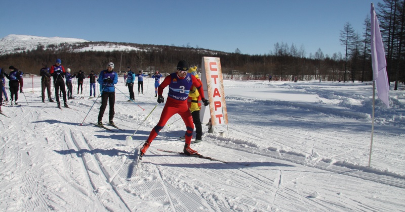 В Магадане состоялись соревнования по лыжным гонкам среди силовых структур