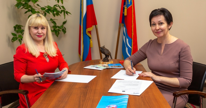 Оксана Бондарь и Виктория Голубева обсудили варианты расширения мер поддержки молодых специалистов