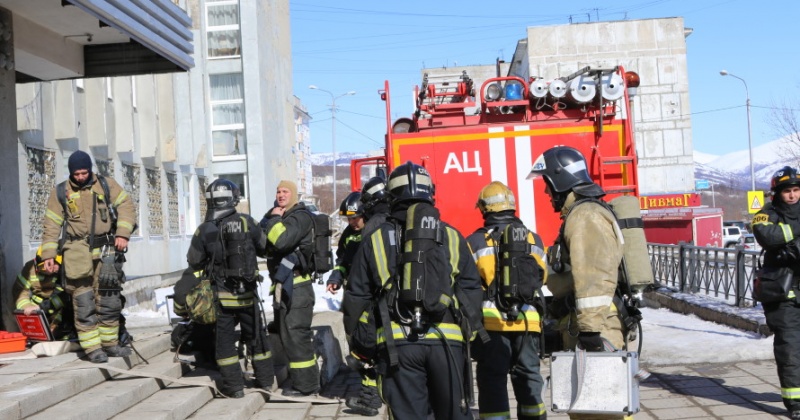 Пожарно-тактические учения прошли в ДК "Пионерный"
