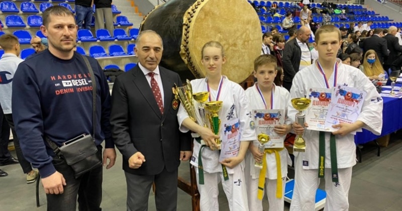 Каратисты сборной команды из Магадана стали обладателями наград «Кубка Черного Моря»