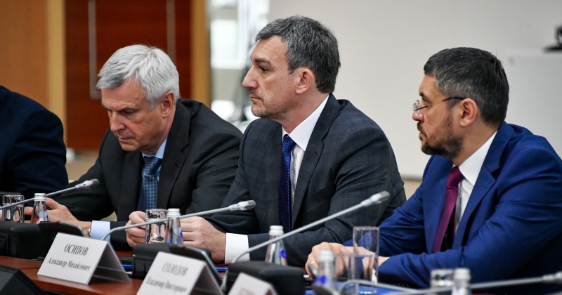 Губернатор Сергей Носов принял участие в межведомственном совещании по вопросам защиты бизнеса от административного давления во Владивостоке