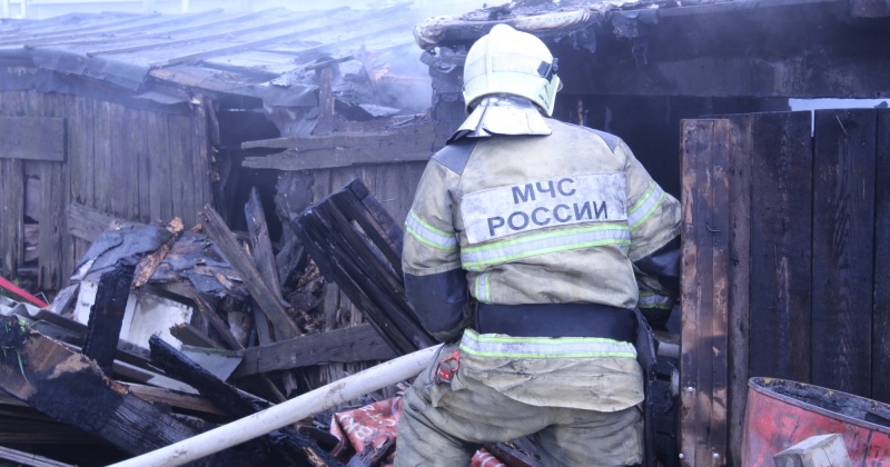 Магаданские пожарные ликвидировали загорание хозяйственной постройки.