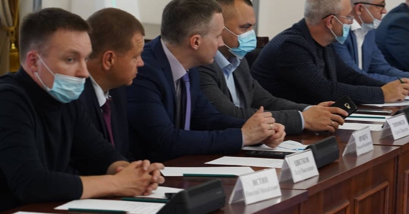 Сергей Носов поручил народным избранникам организовать встречи с жителями своих округов
