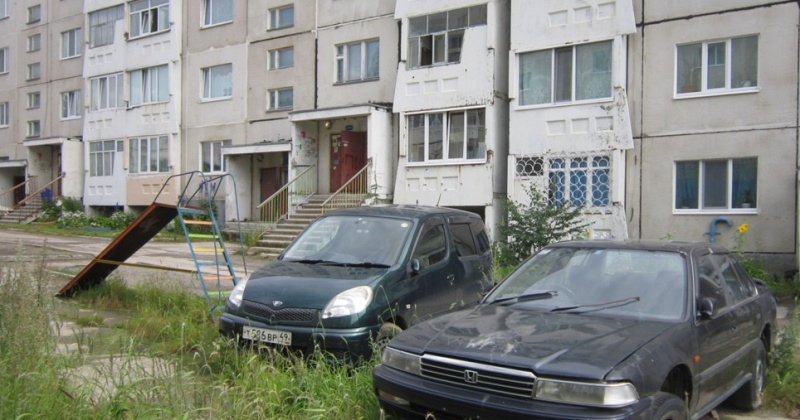 Более 15 тысяч рублей штрафа заплатят в Магадане любители парковаться на газонах