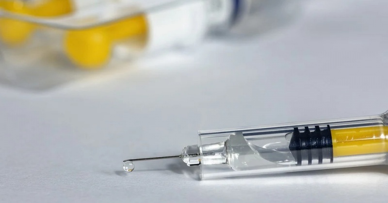 В Магадан поступила первая партия вакцины от коронавируса - «Спутник Лайт»