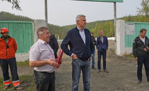Губернатор Сергей Носов с рабочим визитом посетил Тенькинский городской округ