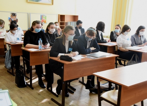 Всероссийский открытый урок в школах Магадана 1 сентября посвятят году науки и технологии