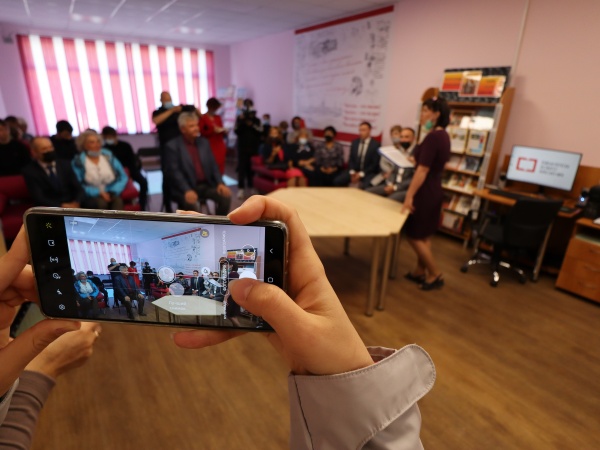 В Магаданской области благодаря нацпроекту «Культура» открылась третья модельная библиотека – детская библиотека поселка Ола