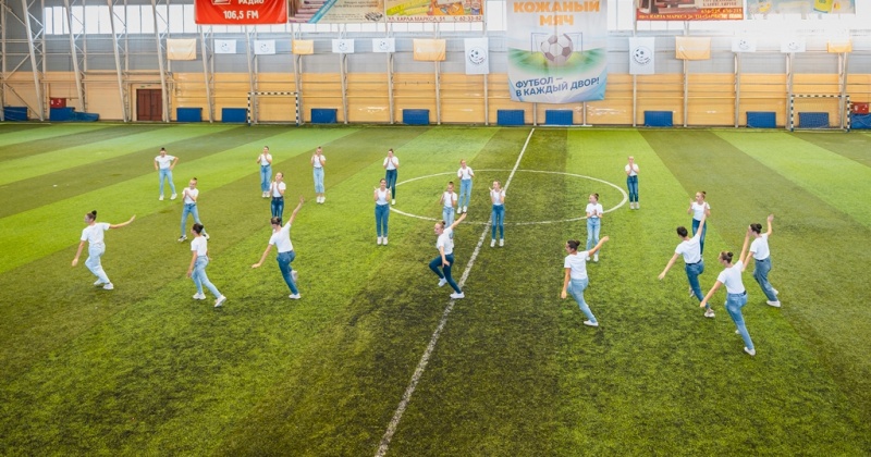 В Магадане дан старт юбилейному турниру по мини-футболу «Кожаный мяч»