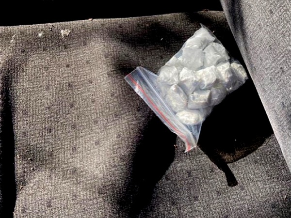 У магаданца нашли сверток с порошкообразным наркотическим веществом массой 0,434 грамма