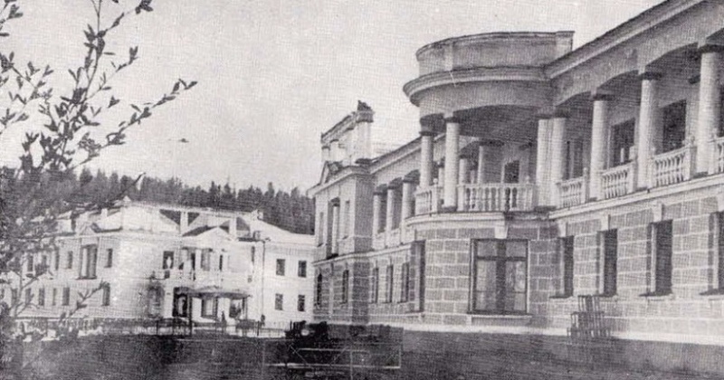 17 октября 1940 года был открыт санаторий "Горячие ключи".  Впоследствии — санаторий "Талая".