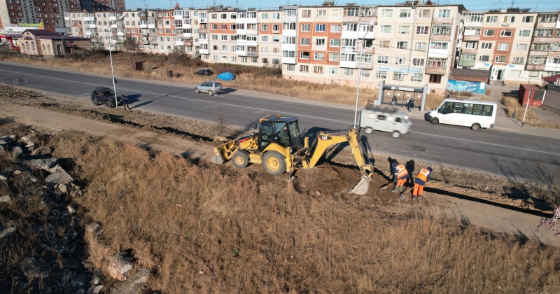 Специалисты Водоканала Магадана завершили реконструкцию участка трубопровода на Пролетарской раньше графика
