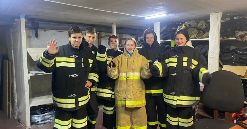 Ученики школы №2 представят Магадан на Слёте юных пожарных во Владивостоке