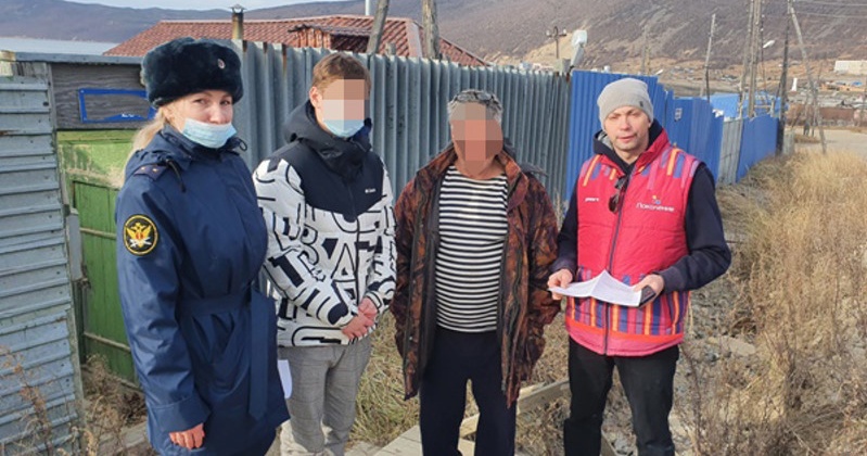 Сотрудники следственного изолятора Магадана сопроводили несовершеннолетнего к месту жительства