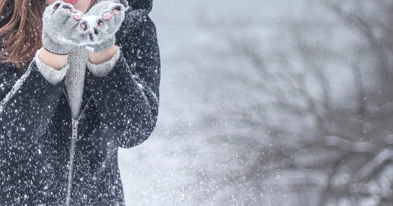 Днем 7 декабря в городе Магадане, местами в Ольском городском округе ожидается сильный снег