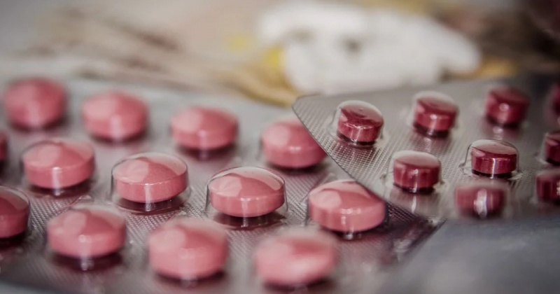 Правительство РФ утвердило постановление о заблаговременной закупке лекарств для детей с тяжёлыми заболеваниями