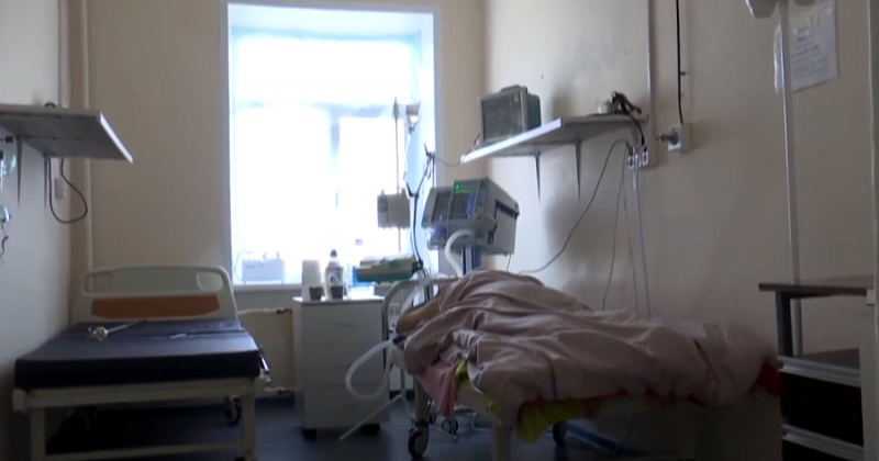 В преддверии появления на Колыме штамма коронавируса «омикрон» Магаданская областная больница разворачивает дополнительный коечный фонд