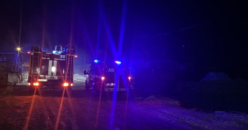 Магаданские огнеборцы ликвидировали загорание склада