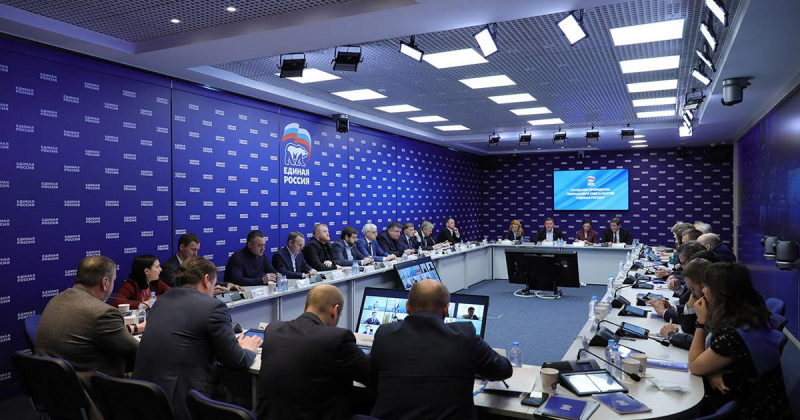 «Единая Россия» поможет подготовить план по поддержке экономики в условиях санкций