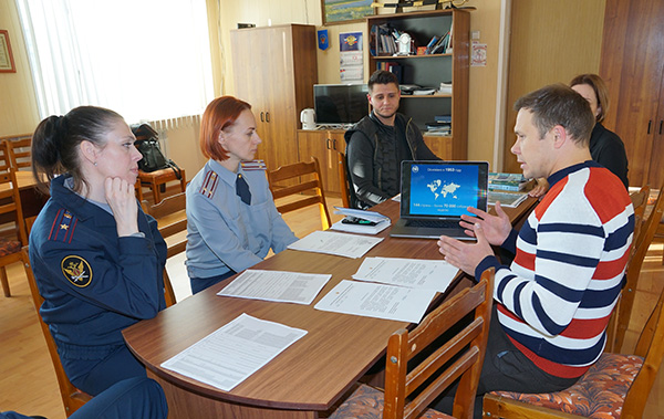 Сотрудники УФСИН России по Магаданской области провели рабочую встречу с представителями сообщества «Анонимные наркоманы»