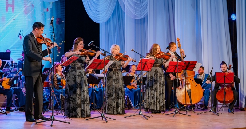 Концерт, посвященный Международному женскому дню, прошел в Муниципальном центре культуры Магадана (Видео)