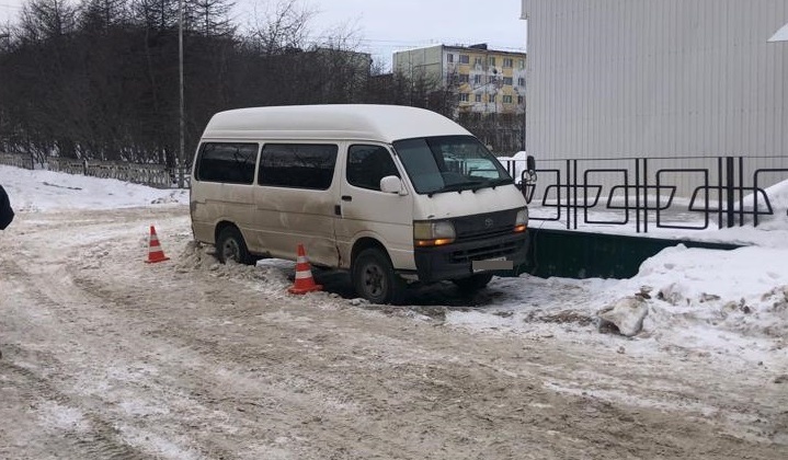 Госавтоинспекция Магаданской области разыскивает водителей, скрывшихся с места ДТП