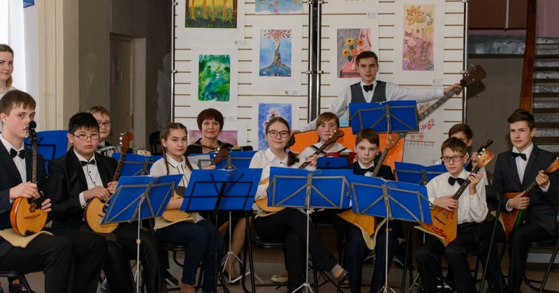 40 лет назад начались занятия в оркестре русских народных инструментов «Калинка»