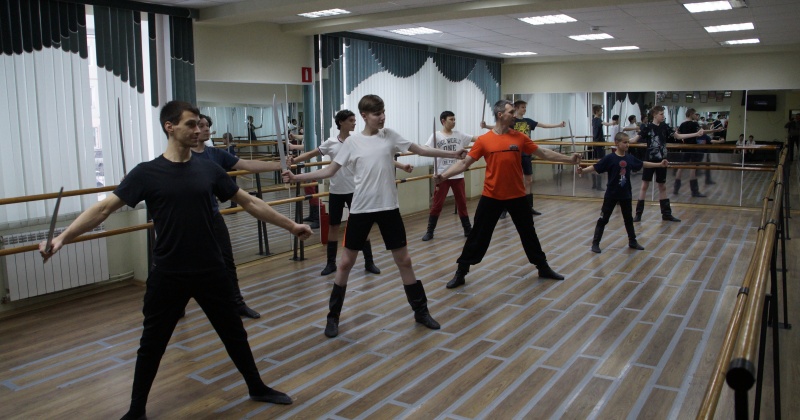 В Магаданской области стартовал новый проект, реализующийся в форме культурно-образовательной программы «Традиции и новации народного танца»
