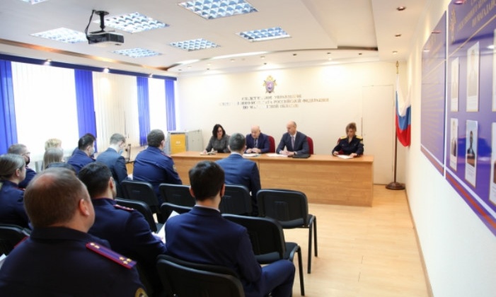 В следственном управлении проведены семинарские занятия с представителями Магаданского областного суда