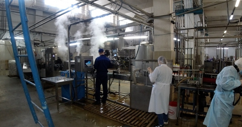 На Гормолзаводе «Магаданский» сырья и материалов хватит на три месяца бесперебойной работы
