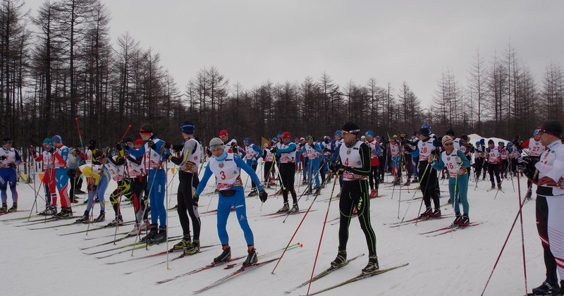 В Магадане около 700 любителей спорта могут принять участие XXXII в массовой гонке «Лыжня Вяльбе»