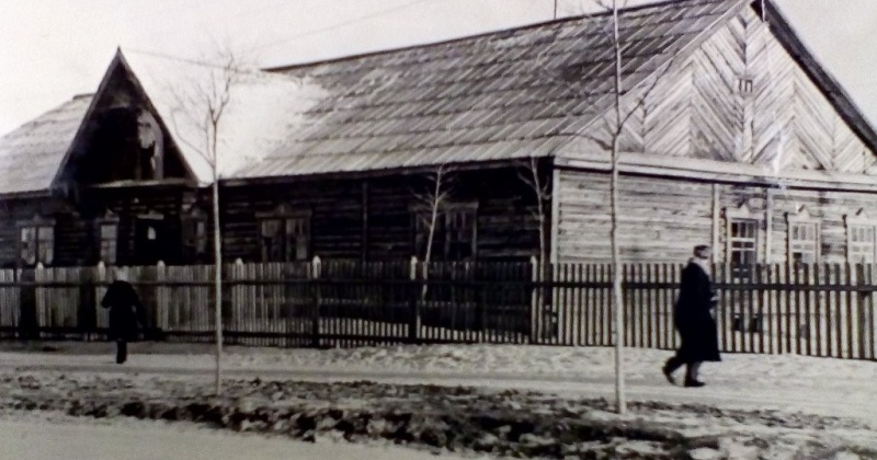 27 апреля 1976 года создан Ольский краеведческий музей