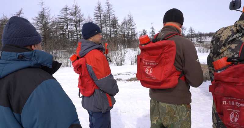 Тренировка поисково-спасательного отряда ПСЦ по ликвидации лесных пожаров прошла на Колыме